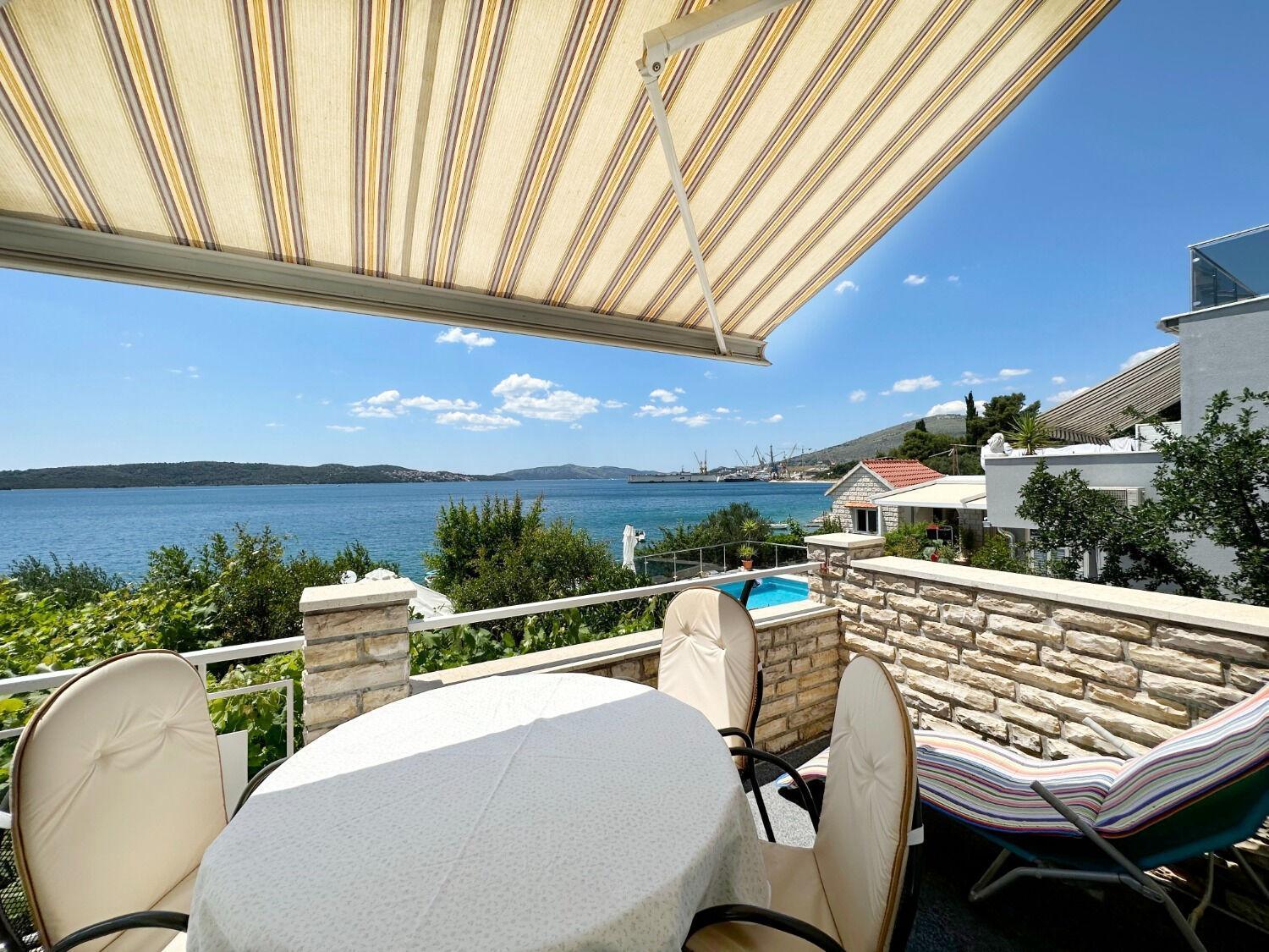Apartments Mihaela Trogir Exterior photo