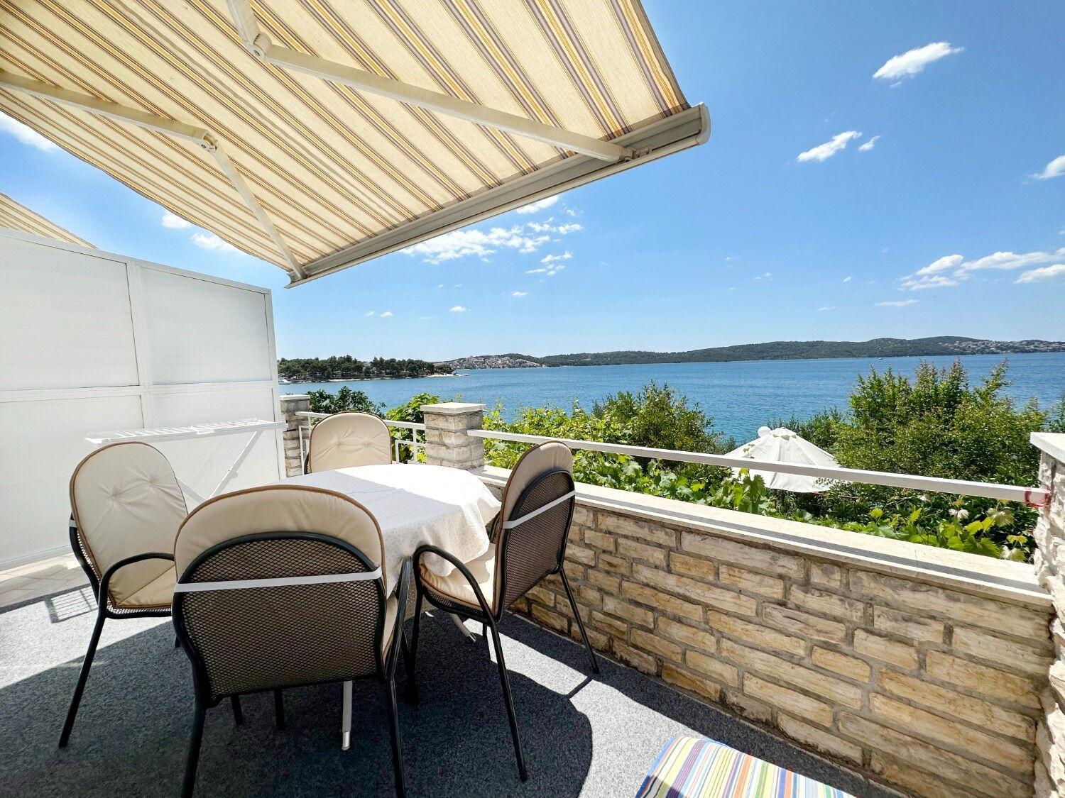 Apartments Mihaela Trogir Exterior photo