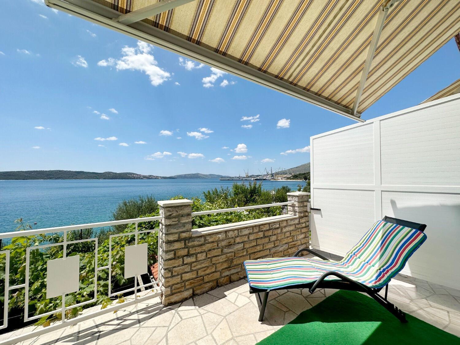 Apartments Mihaela Trogir Exterior photo